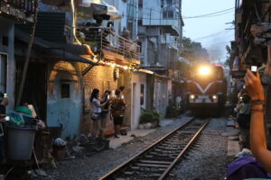 Hanoi Train