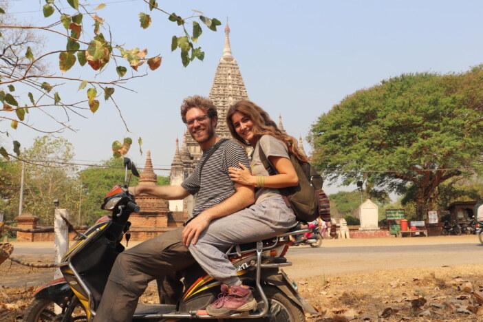 Mit E-Bike unterwegs mit Bagan.