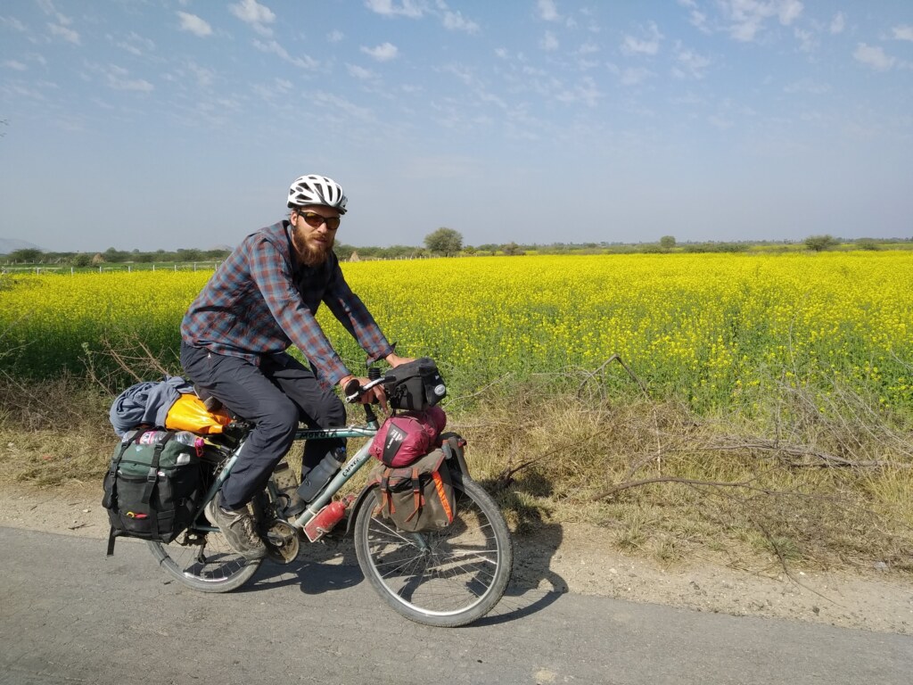 Fahrradreise durch die Welt. Das Fahrradleben ist schön weil es schwer ist.